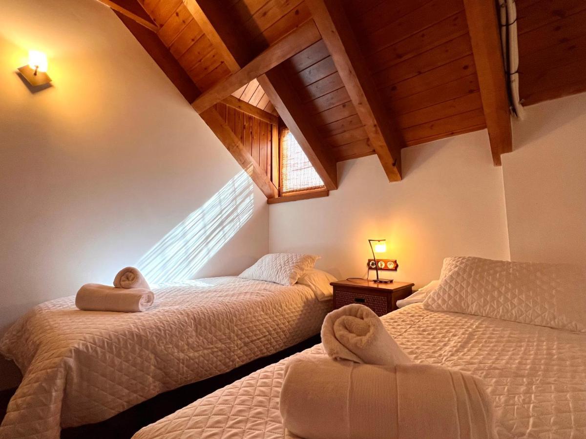 Apartament La Noguera - L'Amfitriona Rialp Buitenkant foto