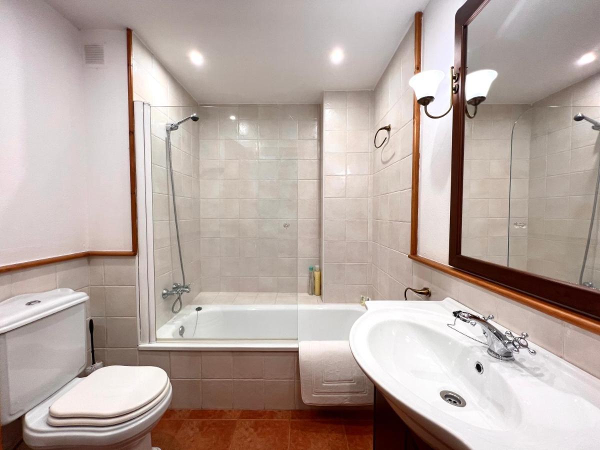 Apartament La Noguera - L'Amfitriona Rialp Buitenkant foto