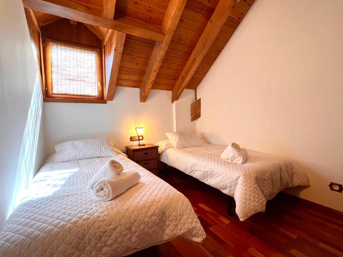 Apartament La Noguera - L'Amfitriona Rialp Buitenkant foto