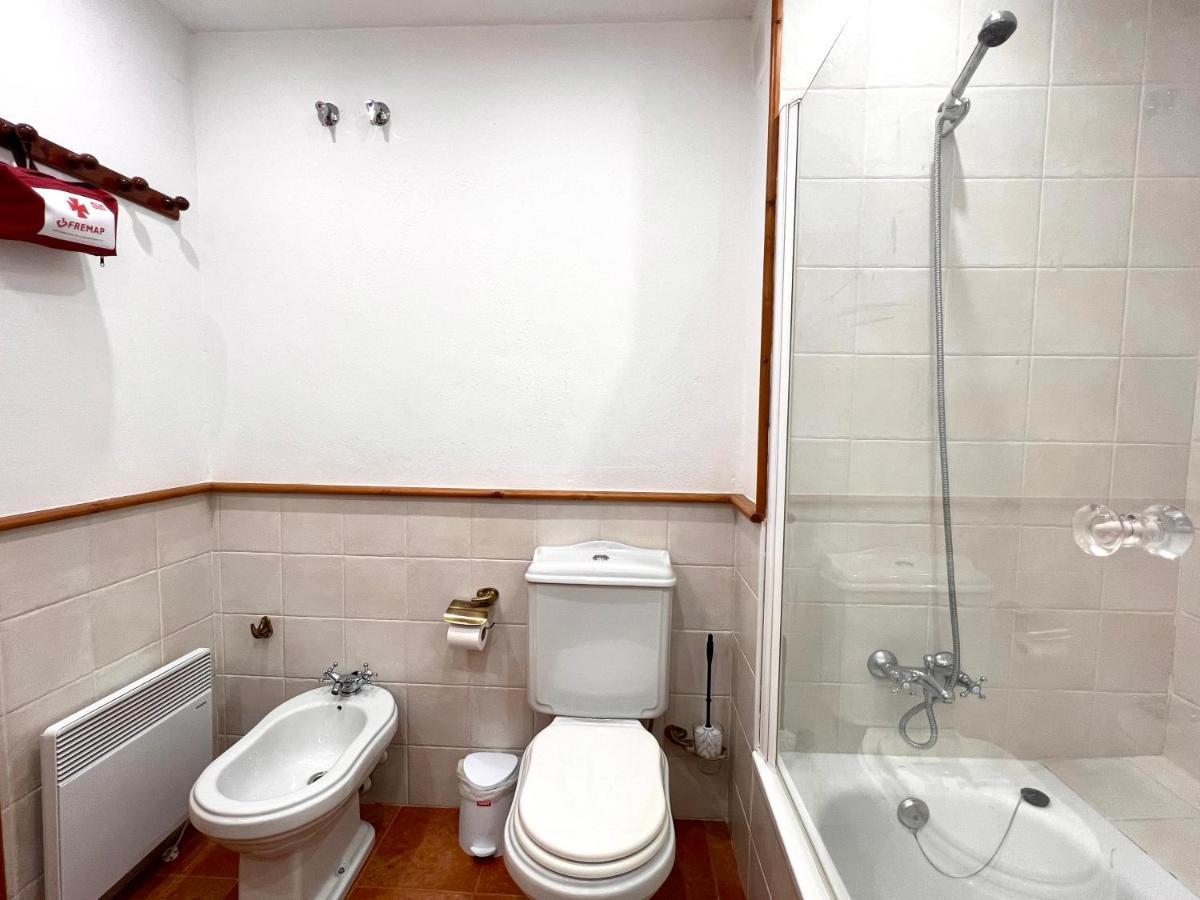 Apartament La Noguera - L'Amfitriona Rialp Buitenkant foto